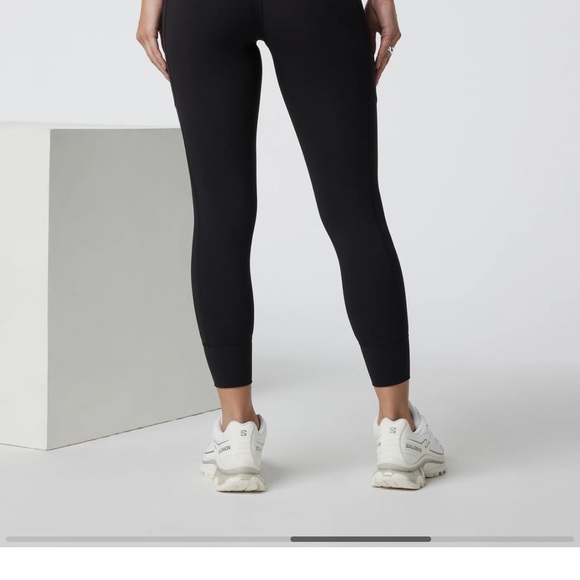 Vuori Women's Daily Pocket Legging Size Small - Picture 3 of 7